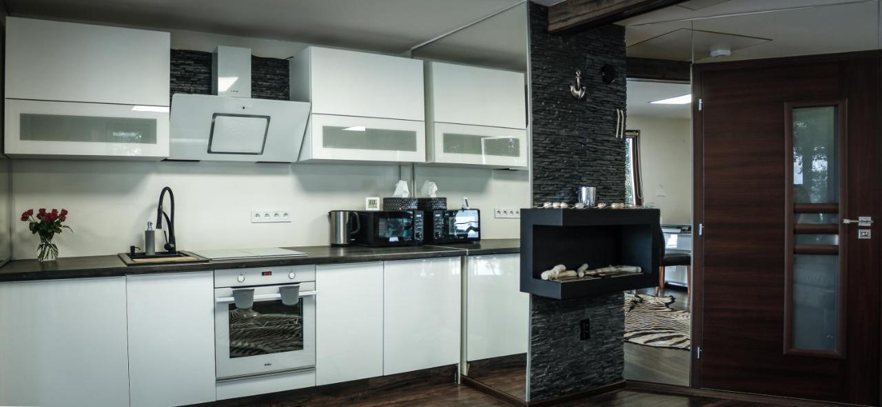 Golden Beach Apartment Chl'aba Bagian luar foto
